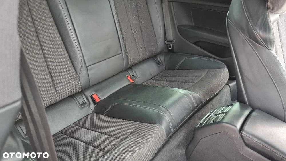Audi A5 Coupé 2.0 TDI quattro S tronic - 31