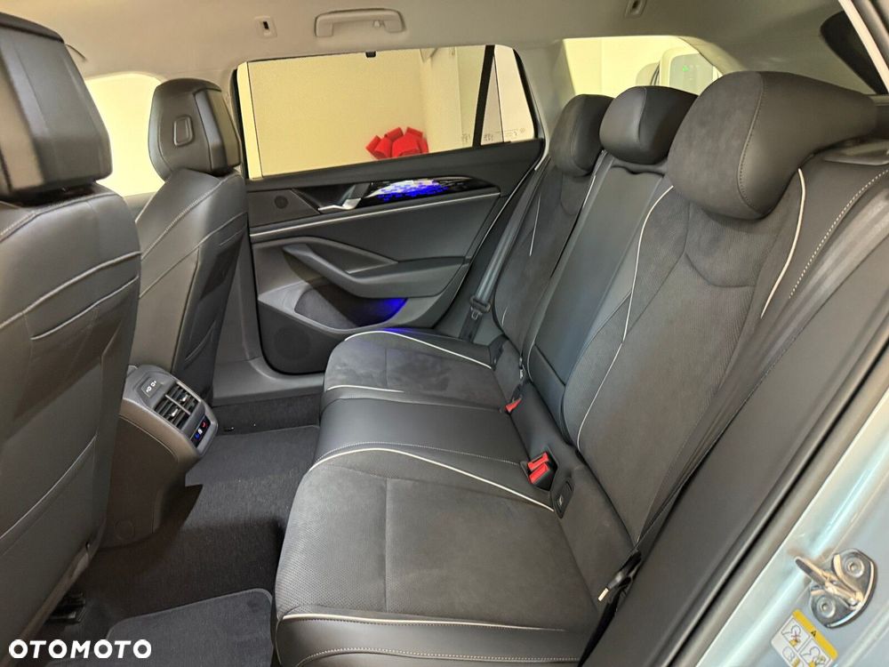 Volkswagen Passat Variant - 10