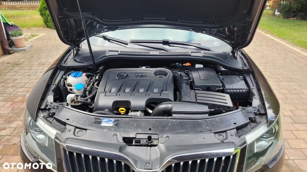 Skoda Superb 2.0 TDI Green tec DSG Elegance - 35