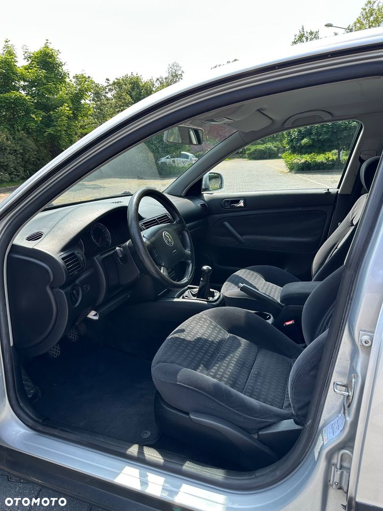 Volkswagen Passat 1.8T Comfortline - 7