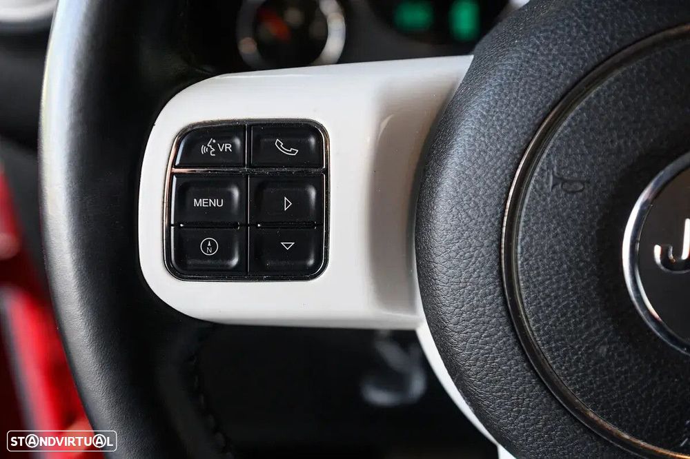 Jeep Wrangler 2.8 CRD Auto Sport - 31