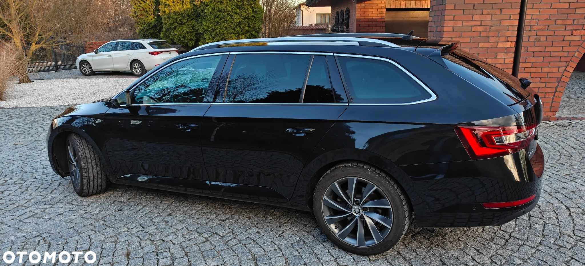 Skoda Superb 2.0 TDI 4x4 L&K DSG - 12