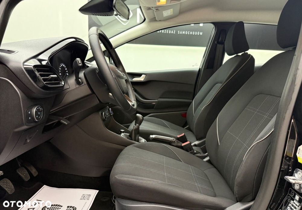 Ford Fiesta - 24