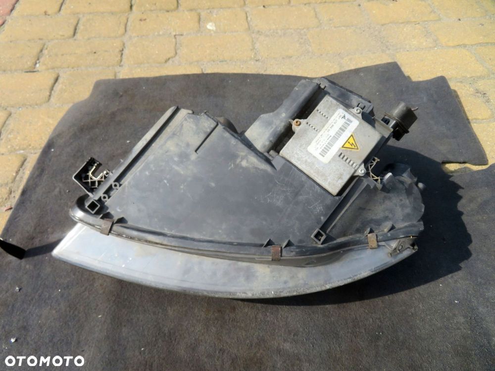 LAMPA PRZEDNIA PRAWA A3 8P 8P0941004M XENON AUDI 2003-2008 - 4