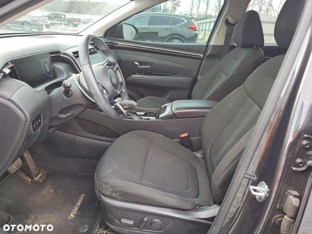 Hyundai Tucson - 8