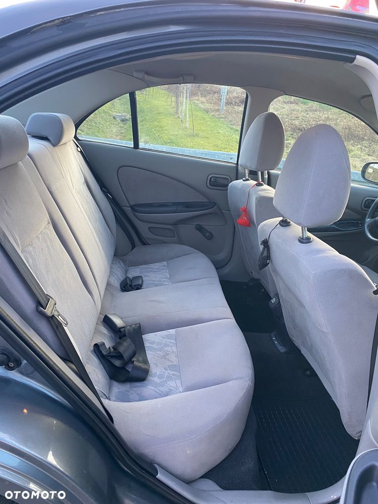 Nissan Almera 1.8 Comfort - 13