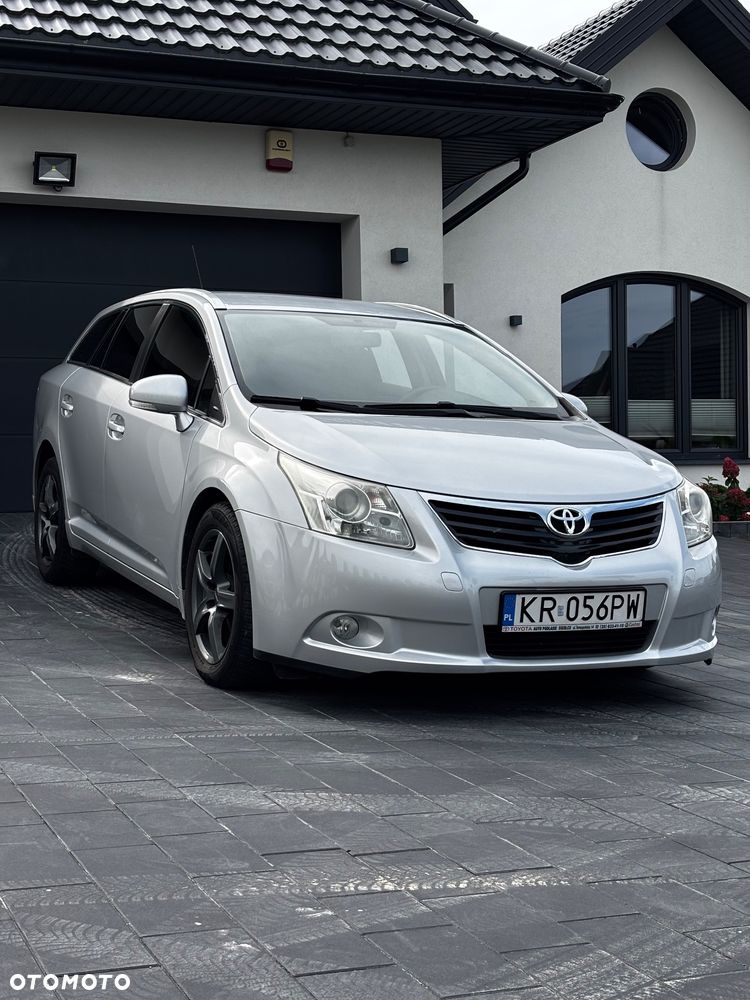 Toyota Avensis 2.0 D-4D Sol - 1