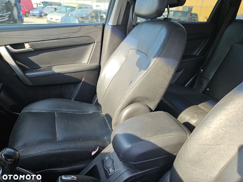 Fotel lewy kierowcy prawy pasażera kanapa Chevrolet Captiva 2007r skóra wersja 5 osobowa - 2