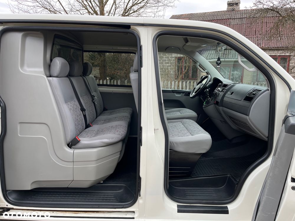 Volkswagen Transporter - 8