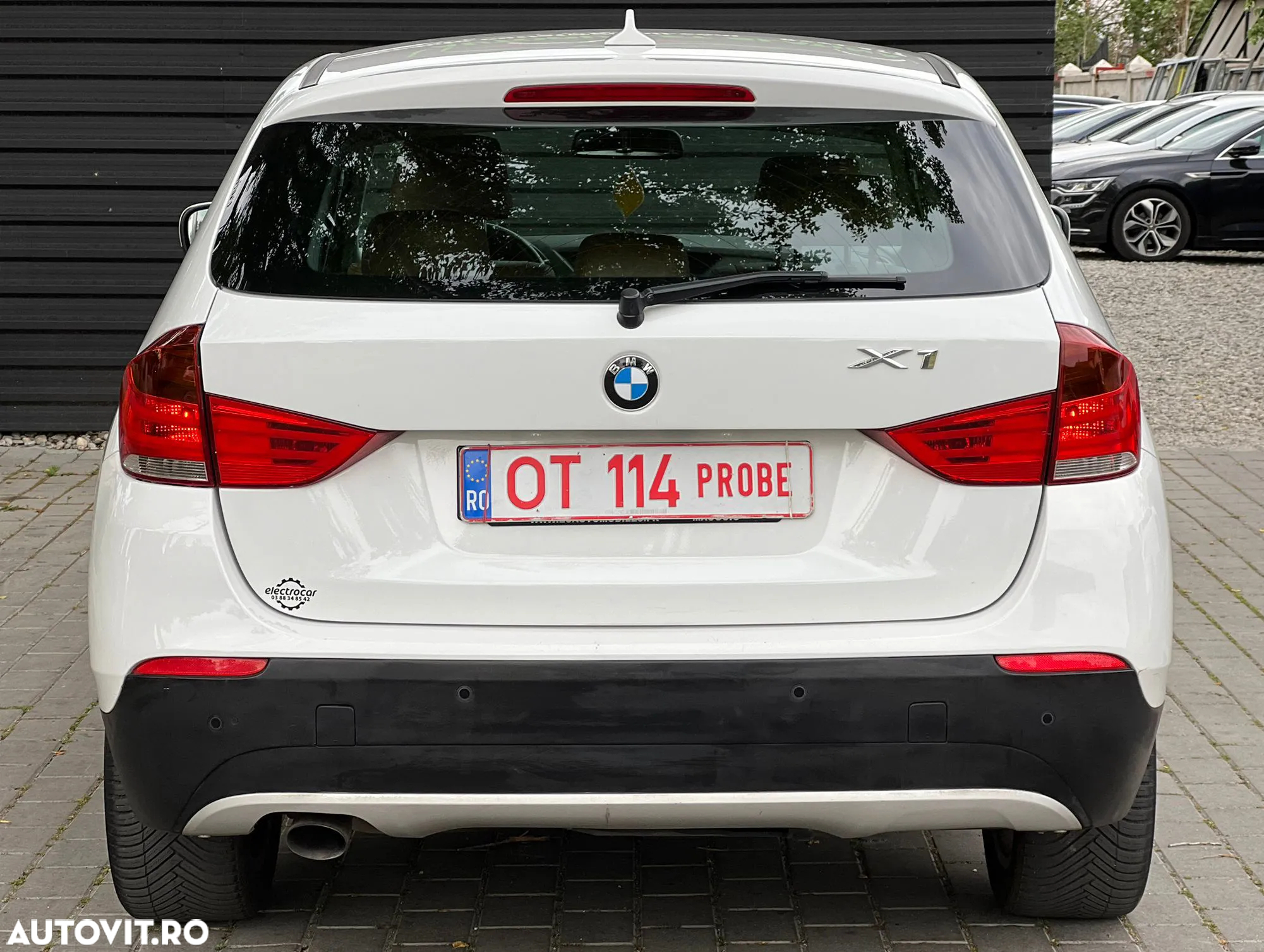 BMW X1 sDrive18d xLine - 9