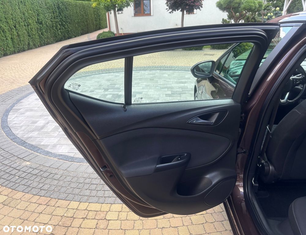 Opel Astra 1.4 Turbo Edition - 31