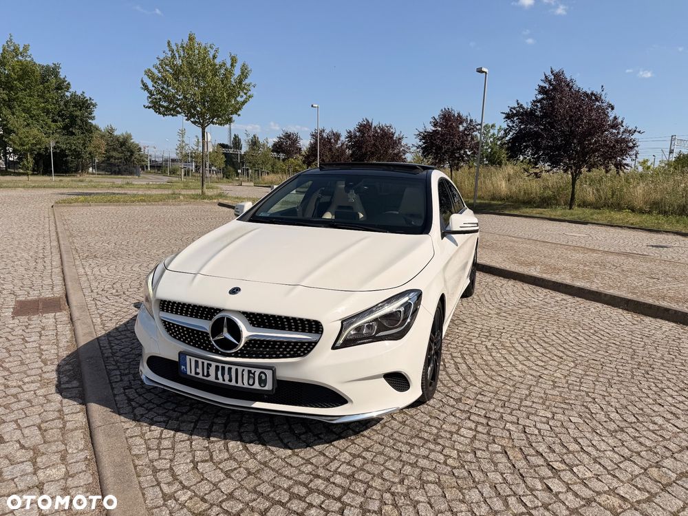 Mercedes-Benz CLA 250 7G-DCT AMG Line - 2