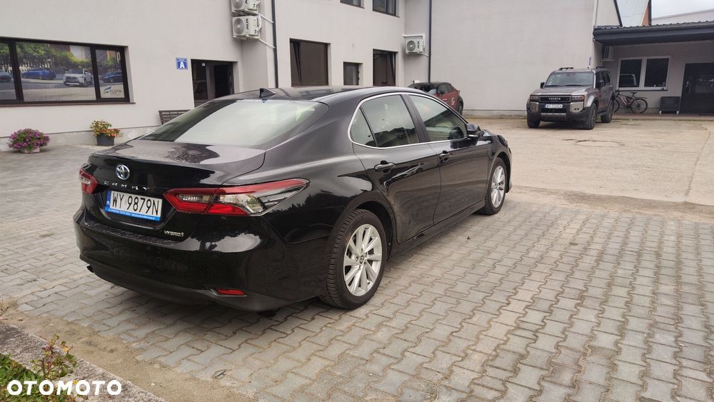 Toyota Camry - 5