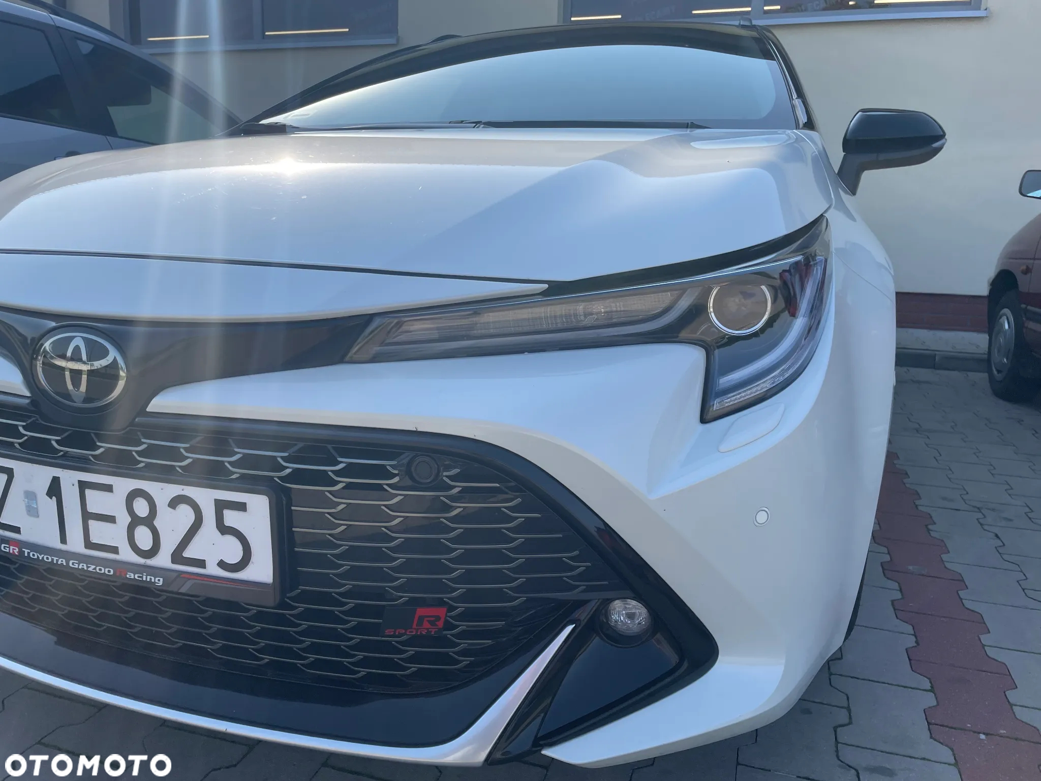 Toyota Corolla - 12