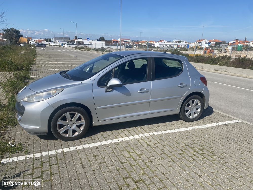 Peugeot 207 1.6 HDi Premium - 2