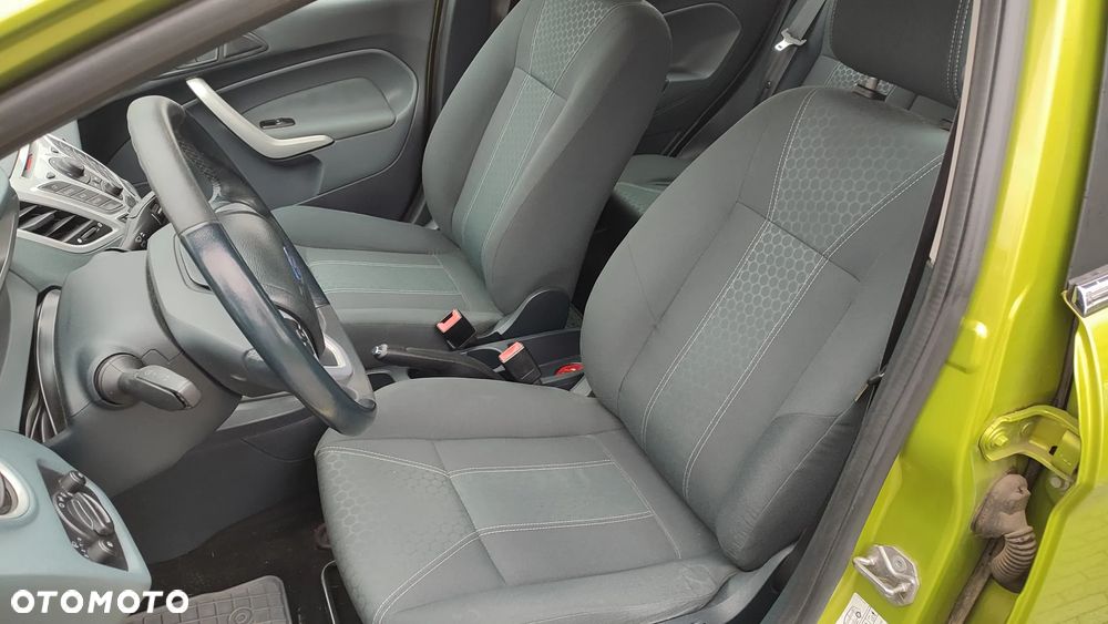 Ford Fiesta 1.25 Titanium - 25