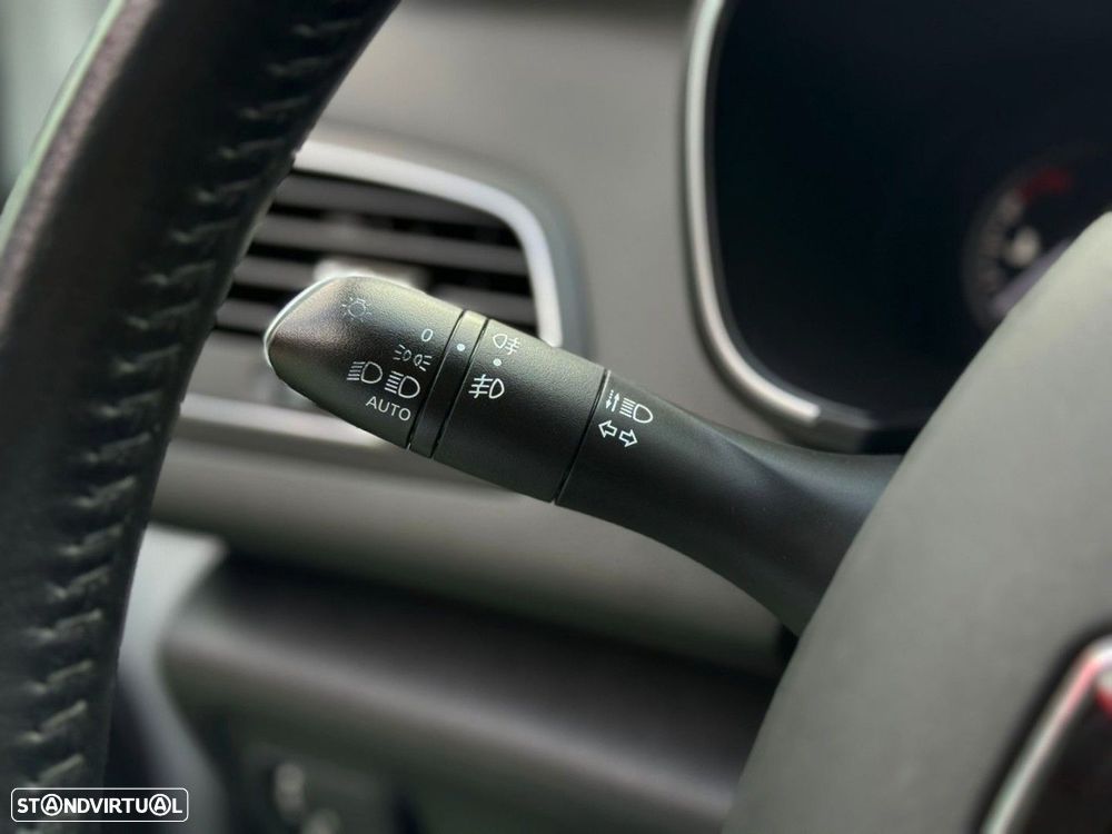 Renault Mégane Sport Tourer BLUE dCi 115 EDC BUSINESS EDITION - 12