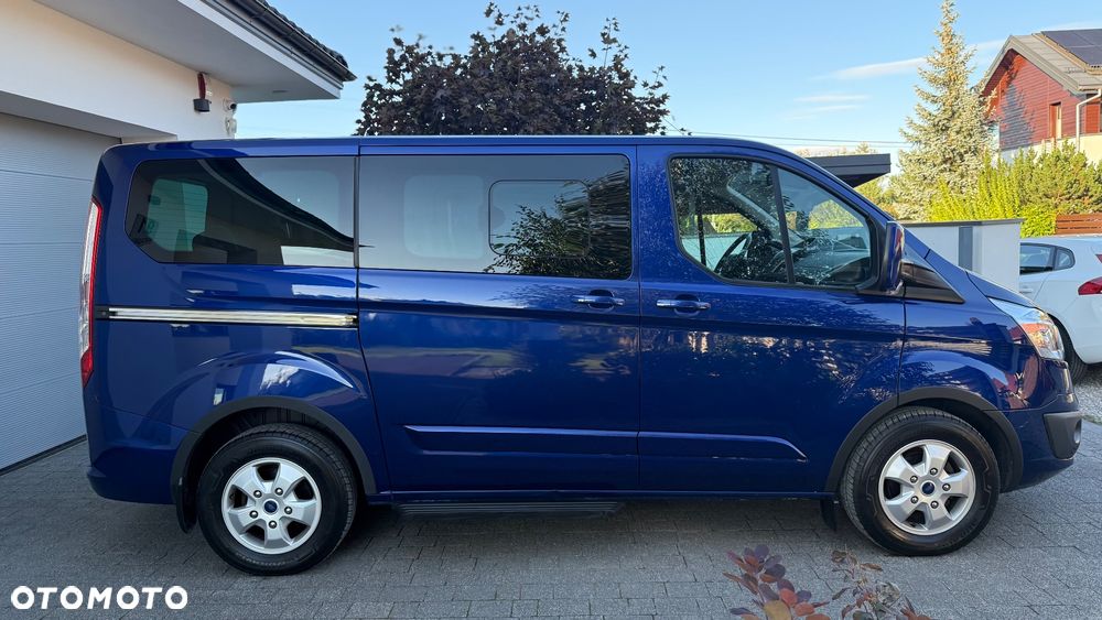 Ford Tourneo Custom - 14