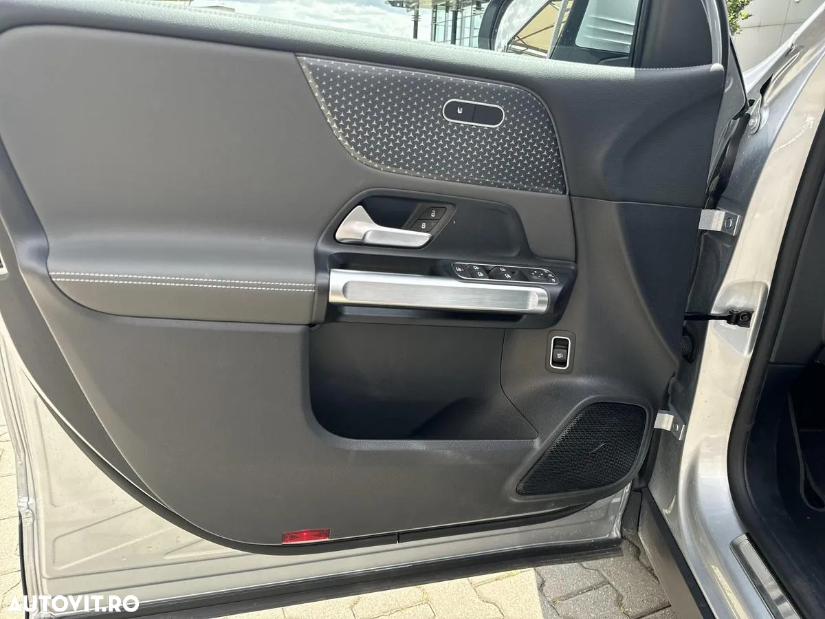Mercedes-Benz EQB 250+ - 12