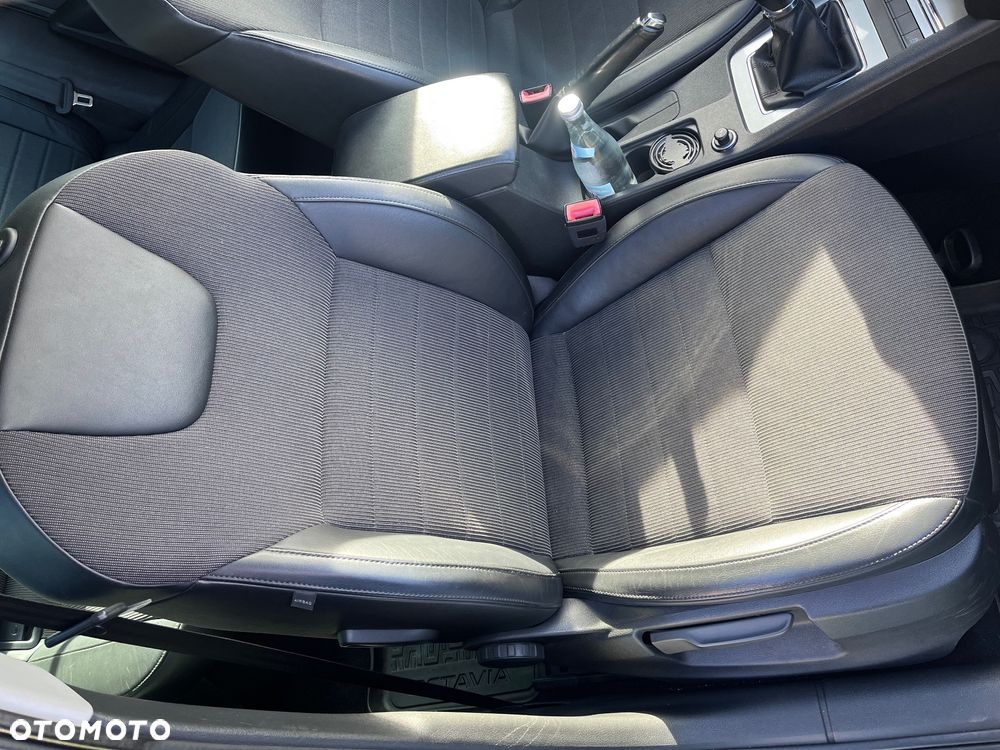 Skoda Octavia 2.0 TDI Green tec 4x4 Elegance - 14