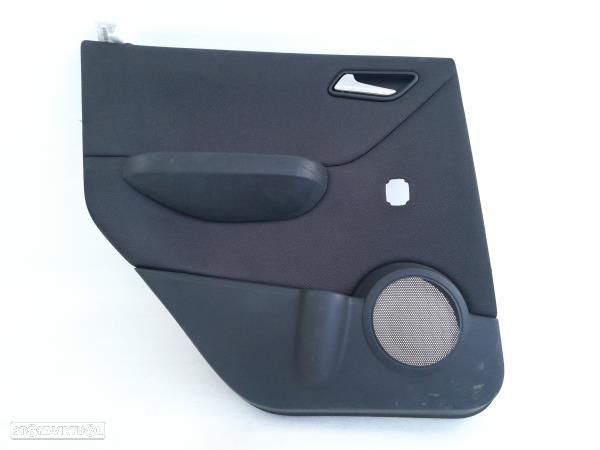 Quartela / Forra Tras Esq Mercedes-Benz A-Class (W169) - 1