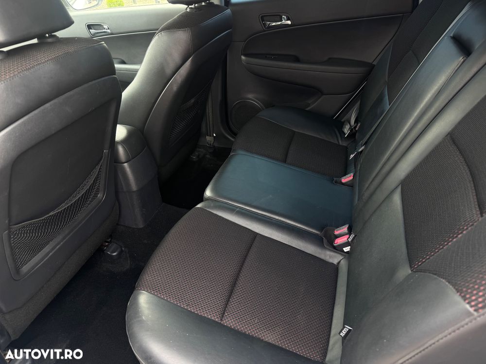 Hyundai i30 1.4 Comfort - 12