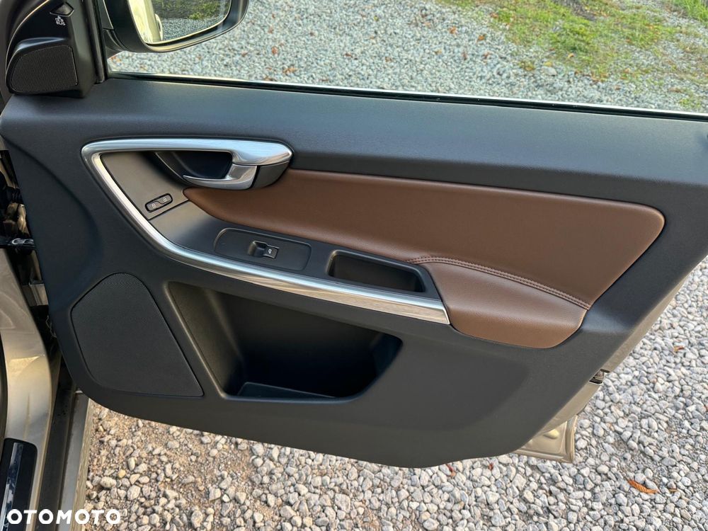 Volvo XC 60 D4 Geartronic Summum - 40