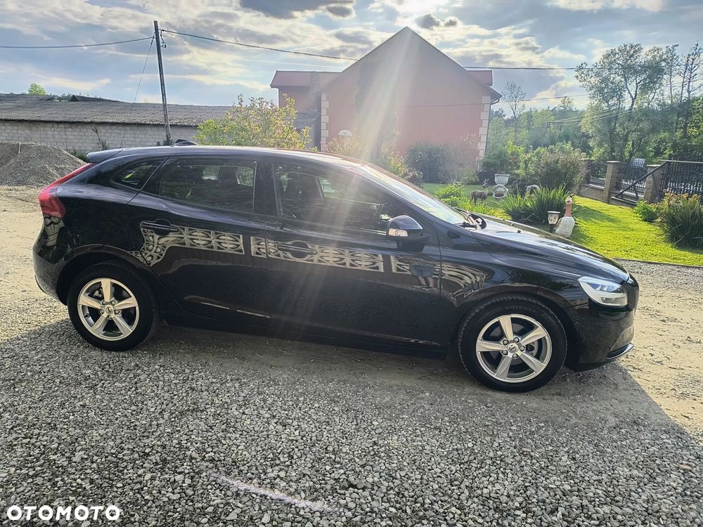 Volvo V40 D2 - 4