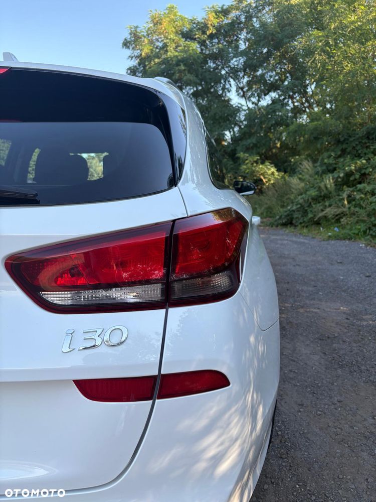 Hyundai i30 1.5 T-GDI 48V Smart - 6