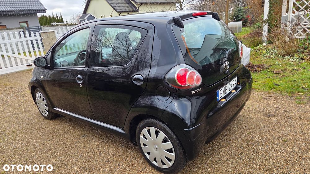 Toyota Aygo 1.0 VVT-i Sol MM - 2