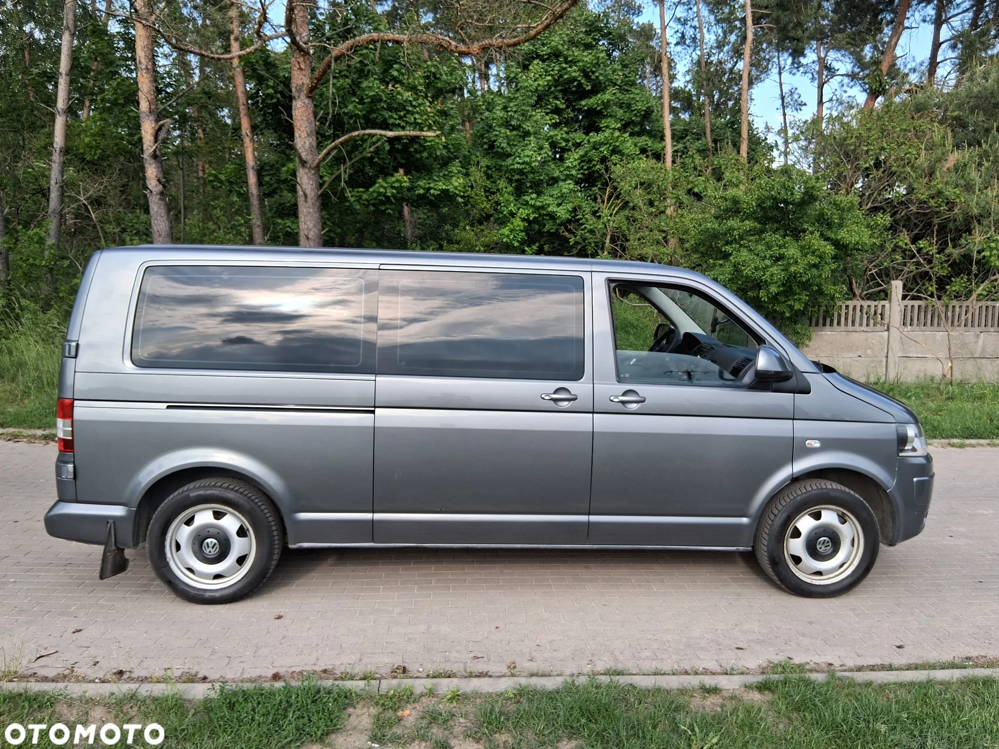 Volkswagen Caravelle BiTDI L2 Comfortline 4Motion - 4