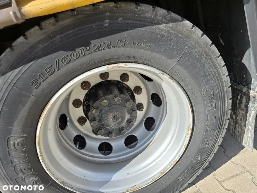 Mercedes-Benz actros - 6