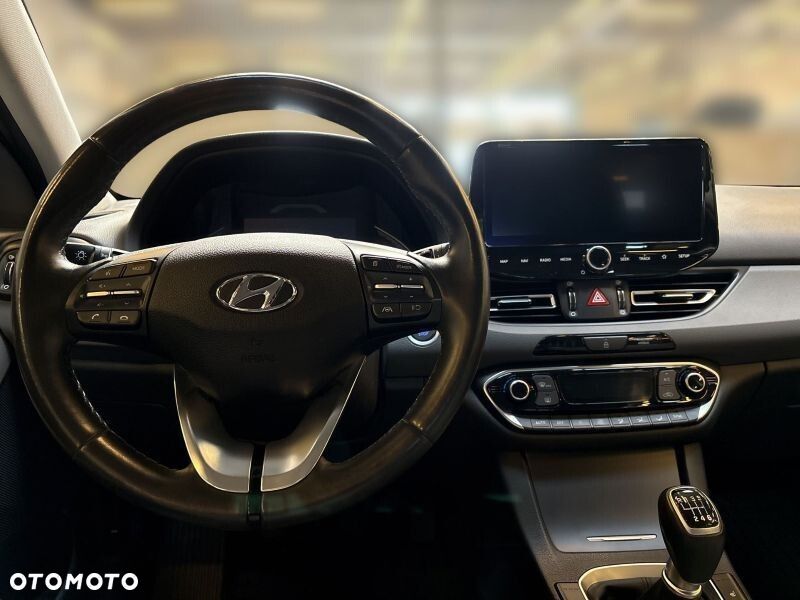 Hyundai i30 1.5 T-GDI 48V Executive - 4