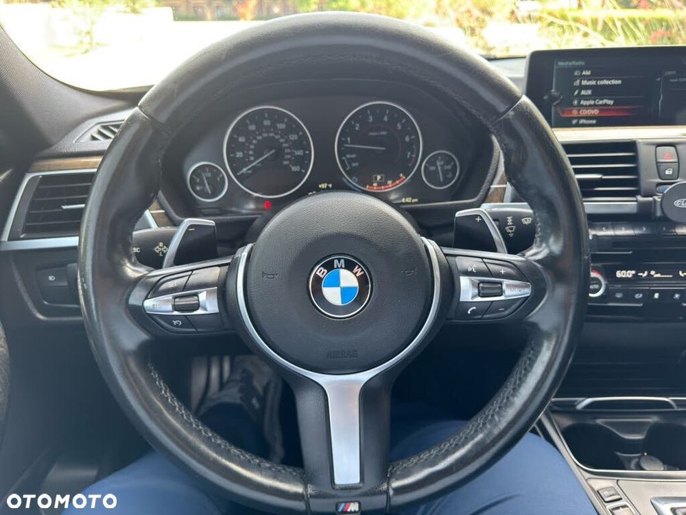 BMW Seria 3 330i M Sport Shadow - 14