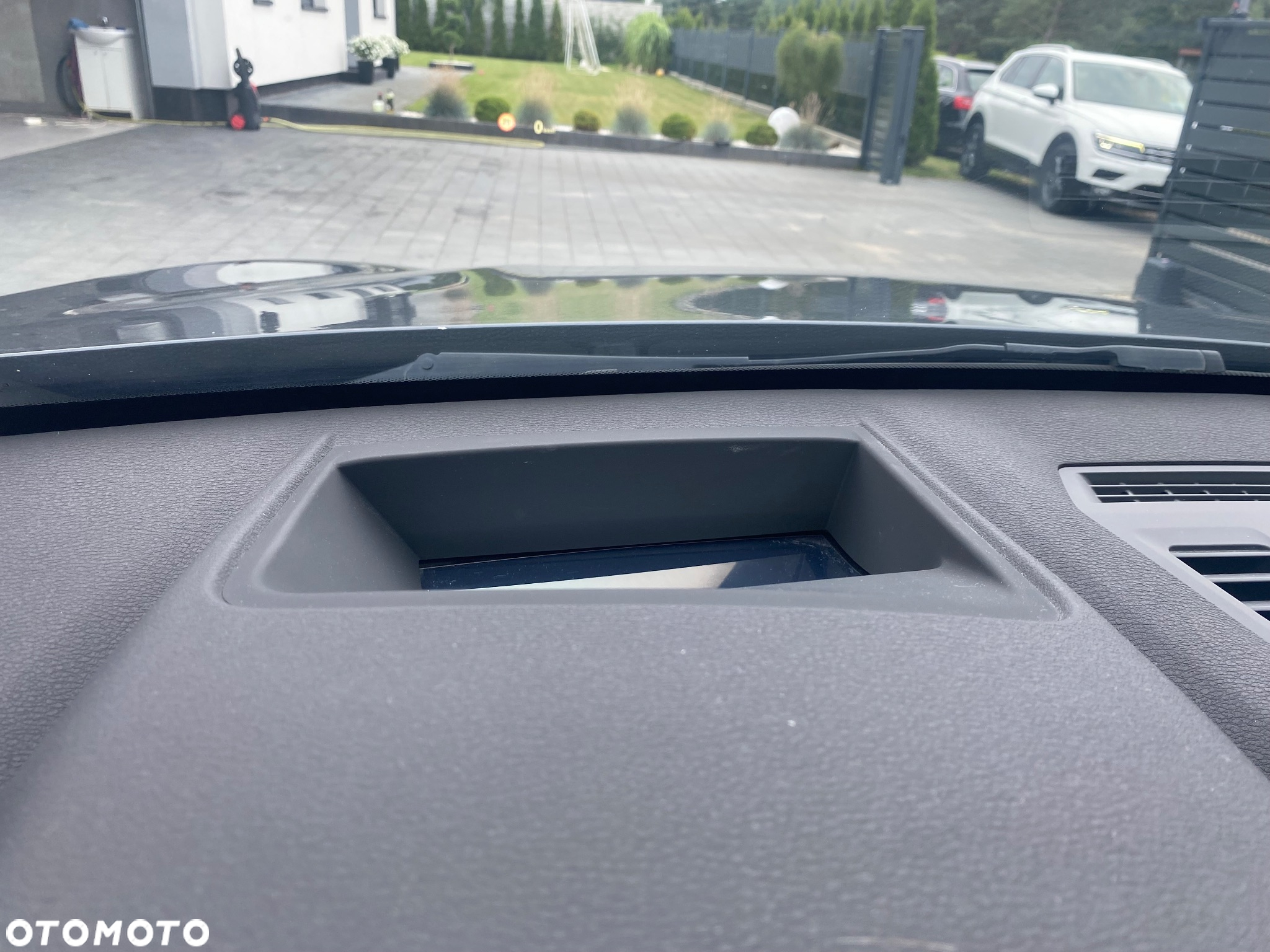 BMW X1 xDrive25e Business Edition - 29