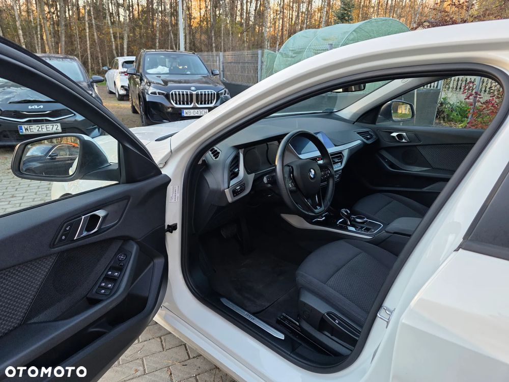 BMW Seria 1 118i Advantage - 9