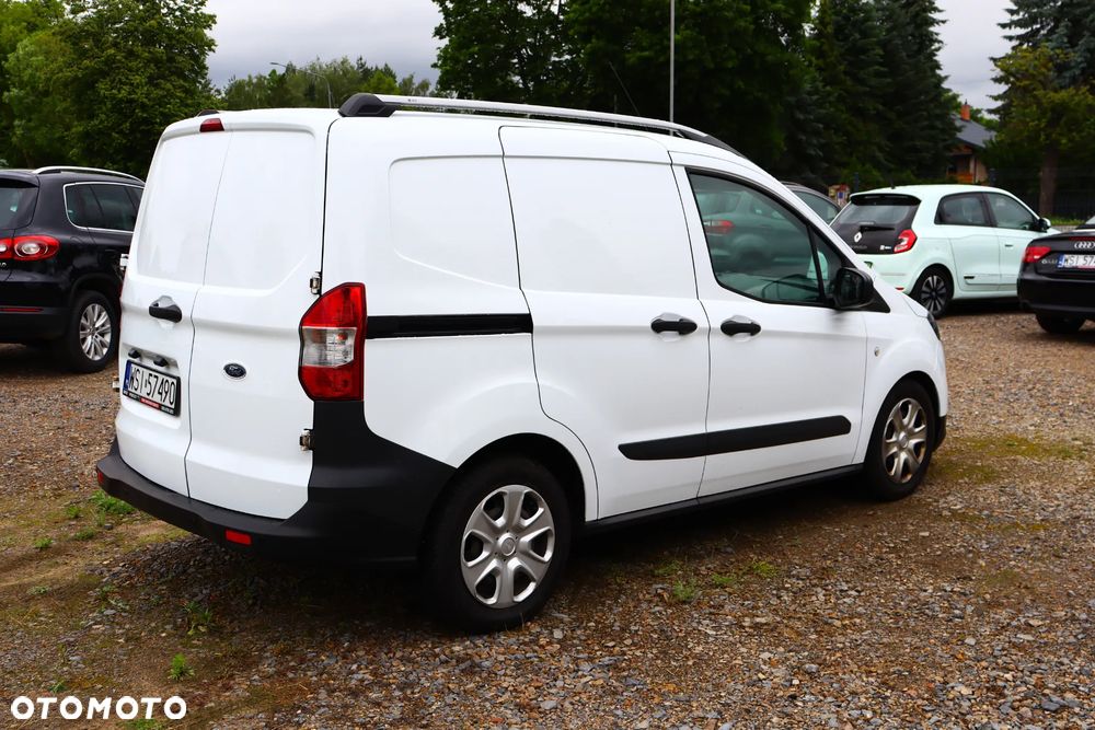 Ford TRANSIT COURIER - 2