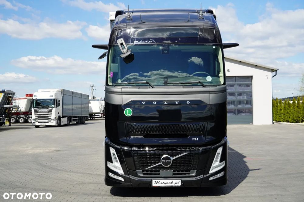 Volvo FH 500 / ZESTAW TANDEM / 120 M3 / PRZEJAZDOWY / I-SAVE / KLIMA POSTOJOWA / OŚ PODNOSZONA SKRĘTNA / ZAWIESIE DO WÓZKA / WECON / 2025 - 12