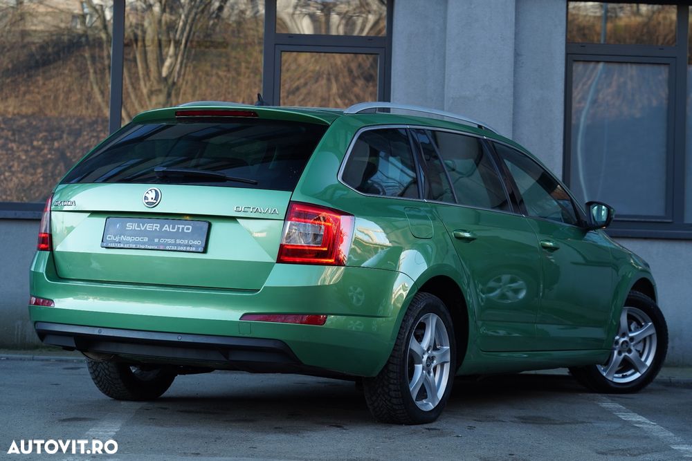 Skoda Octavia 2.0 TDI DSG Style - 16