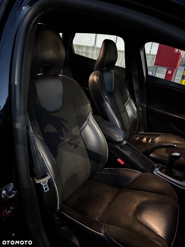 Volvo V40 D2 RDesign - 14