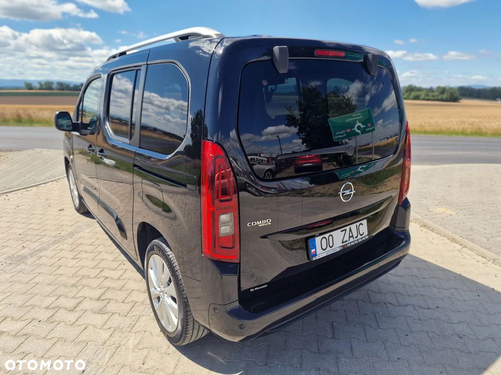 Opel Combo 1.5 D Automatik GS - 12
