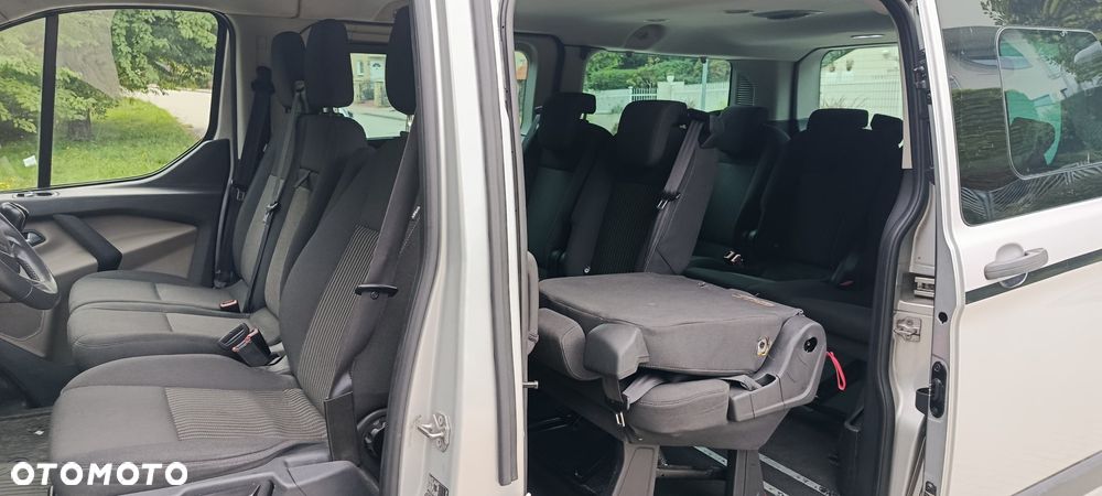 Ford Tourneo Custom - 6