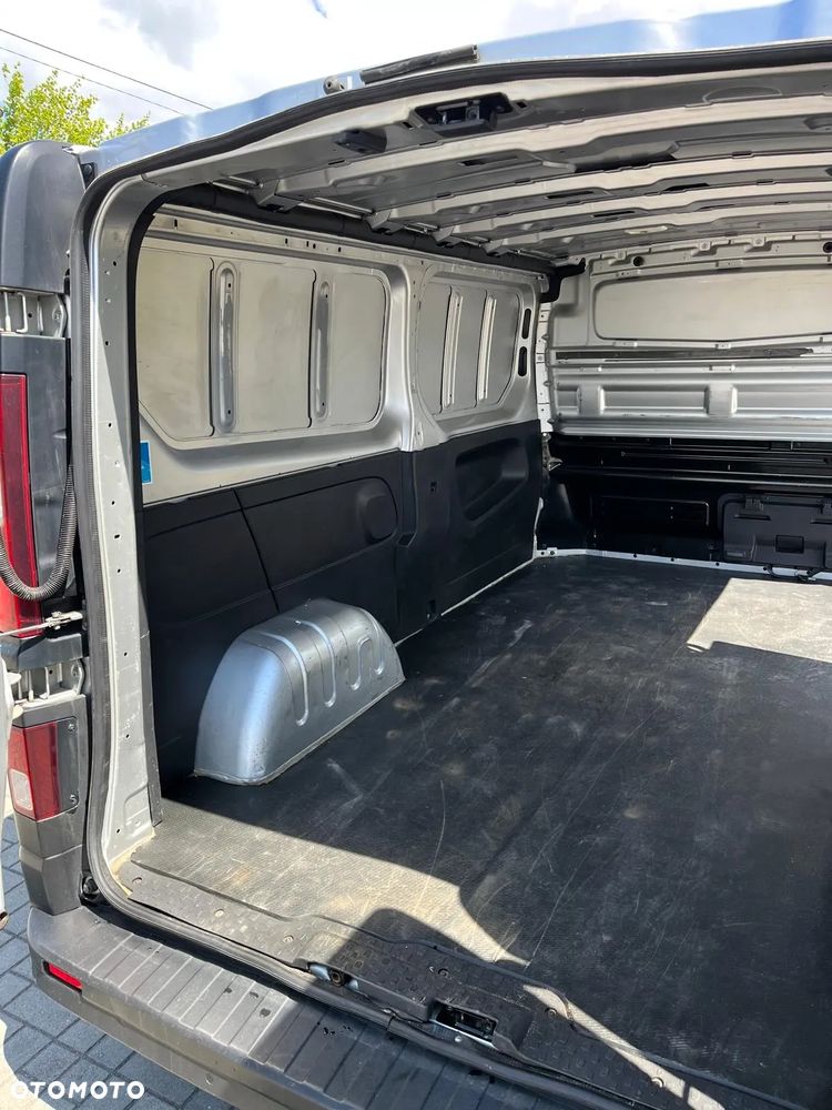 Renault Trafic - 21