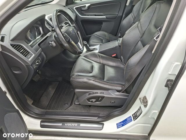 Volvo XC 60 D4 AWD Summum - 8
