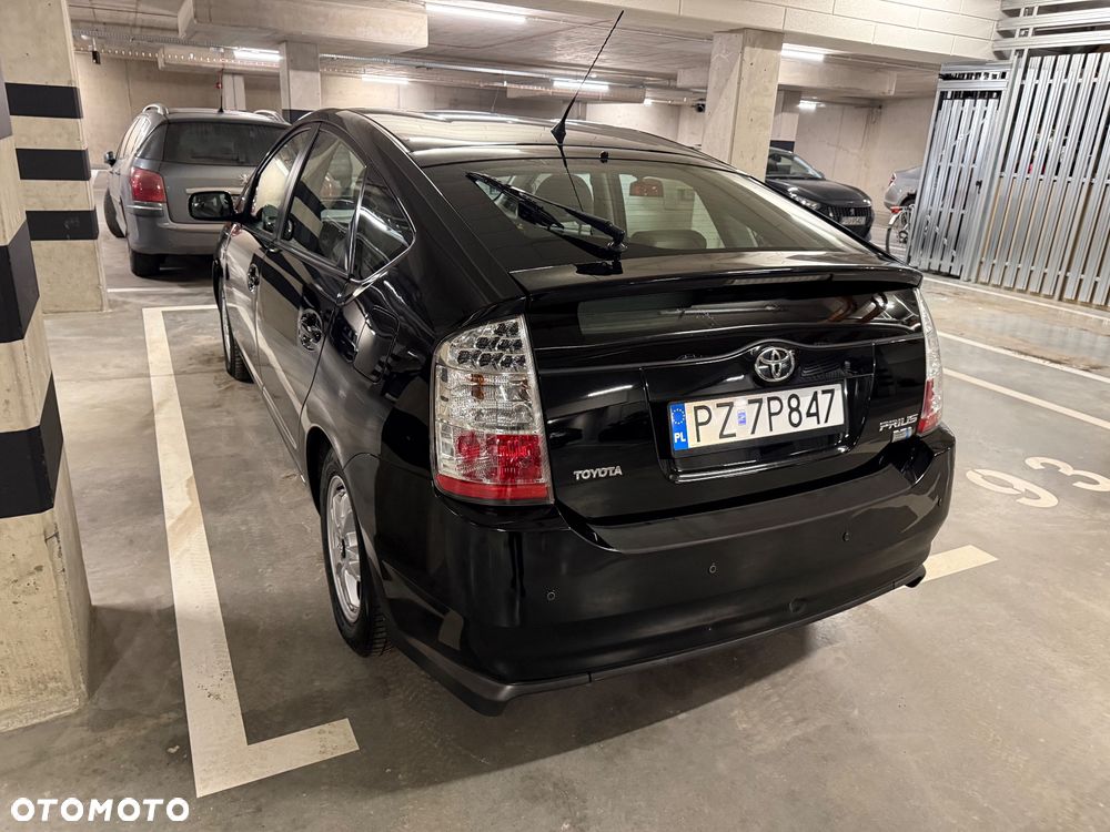 Toyota Prius 1.5 VVT-i Prestige - 3