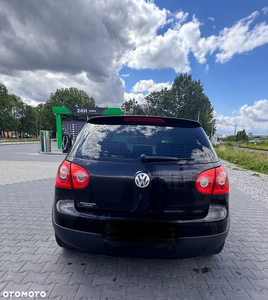 Volkswagen Golf - 6