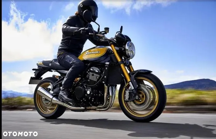Kawasaki Z 900 RS - 3