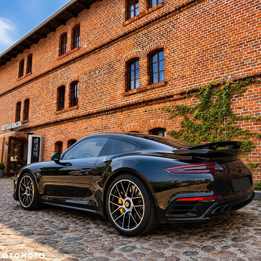 Porsche 911 - 36