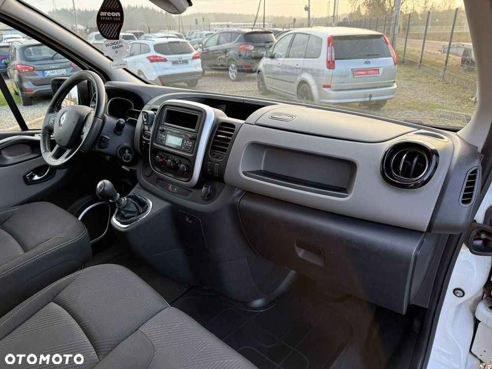 Renault Trafic - 22
