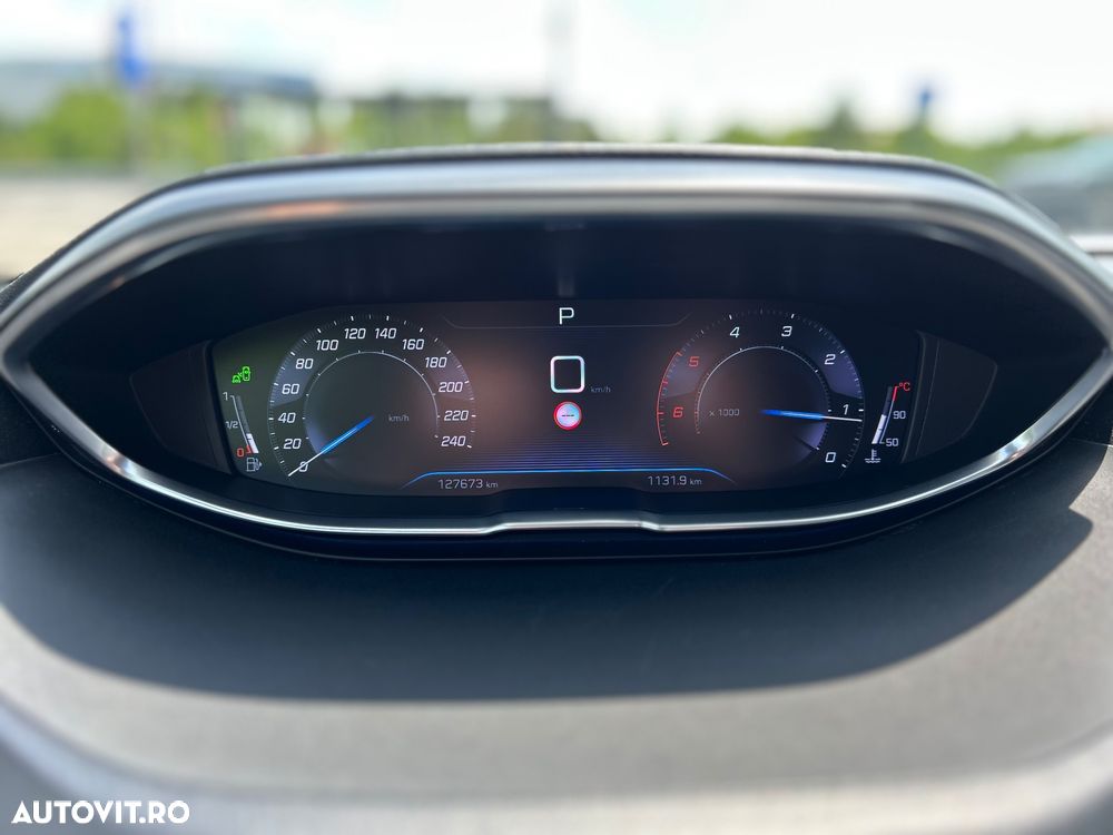 Peugeot 5008 2.0 BlueHDI s&s EAT8 GT - 8